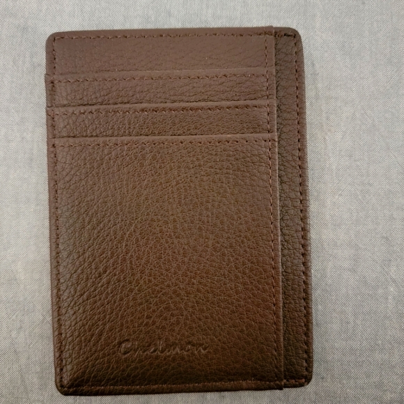 🆕️🛍Slim Wallet🆕️🛍 - Picture 1 of 4